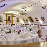Schloss 3* Wasserburg