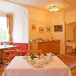 Schloss 3* Wasserburg