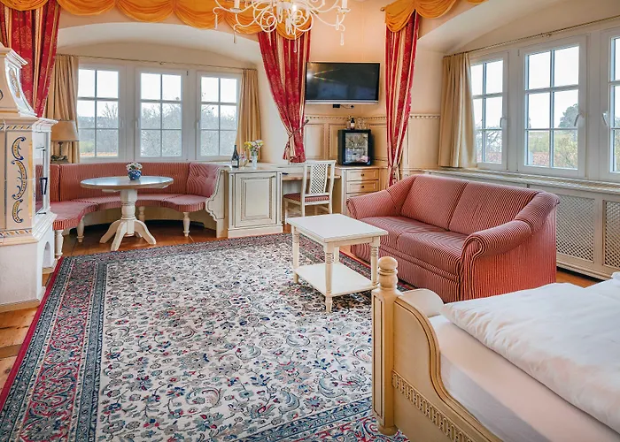 Hotel Schloss 3*