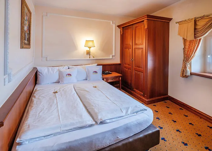 Schloss Hotel 3*