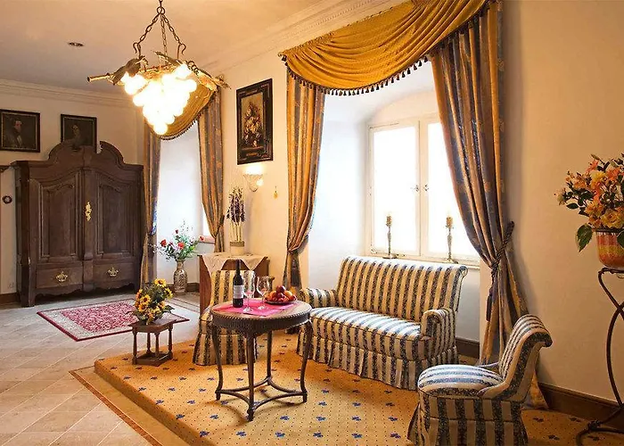 Schloss Hotel 3*