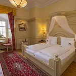 Hotel Schloss Wasserburg
