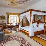 Hotel Schloss 3*