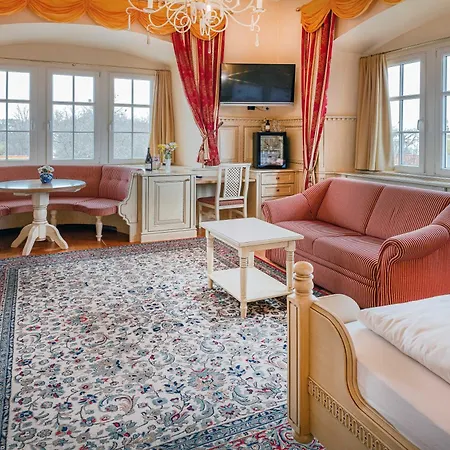 Hotel Schloss Wasserburg