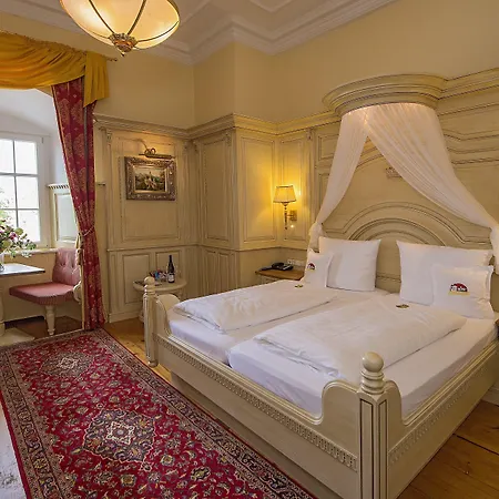 Hotel Schloss Wasserburg