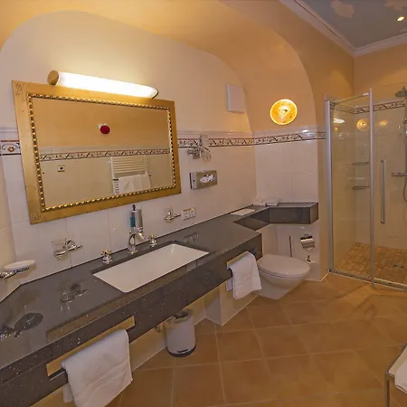 Schloss Hotel Wasserburg am Bodensee