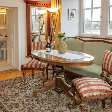 Schloss 3* Wasserburg