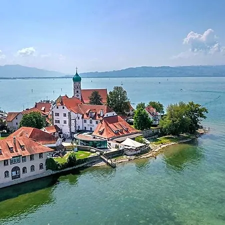 Schloss Hotel 3*