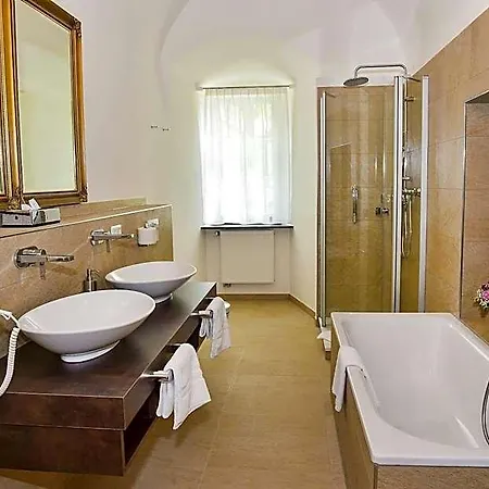 Schloss 3* Вассербург