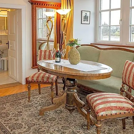 Schloss Hotel 3*