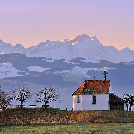 Hotel Schloss Wasserburg