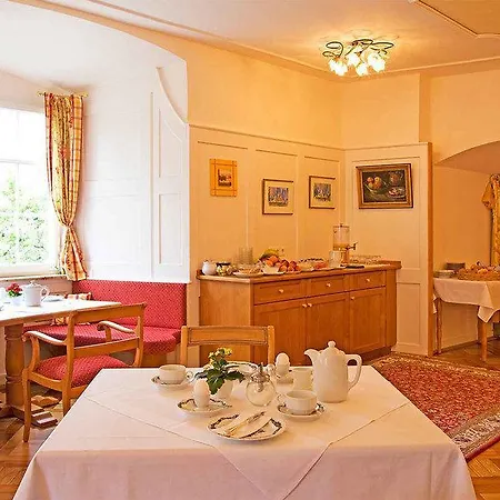 Schloss 3* Wasserburg am Bodensee