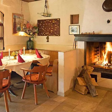 Hotel Schloss Wasserburg