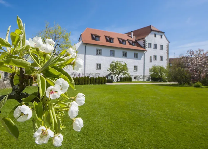 Schloss 3* Wasserburg